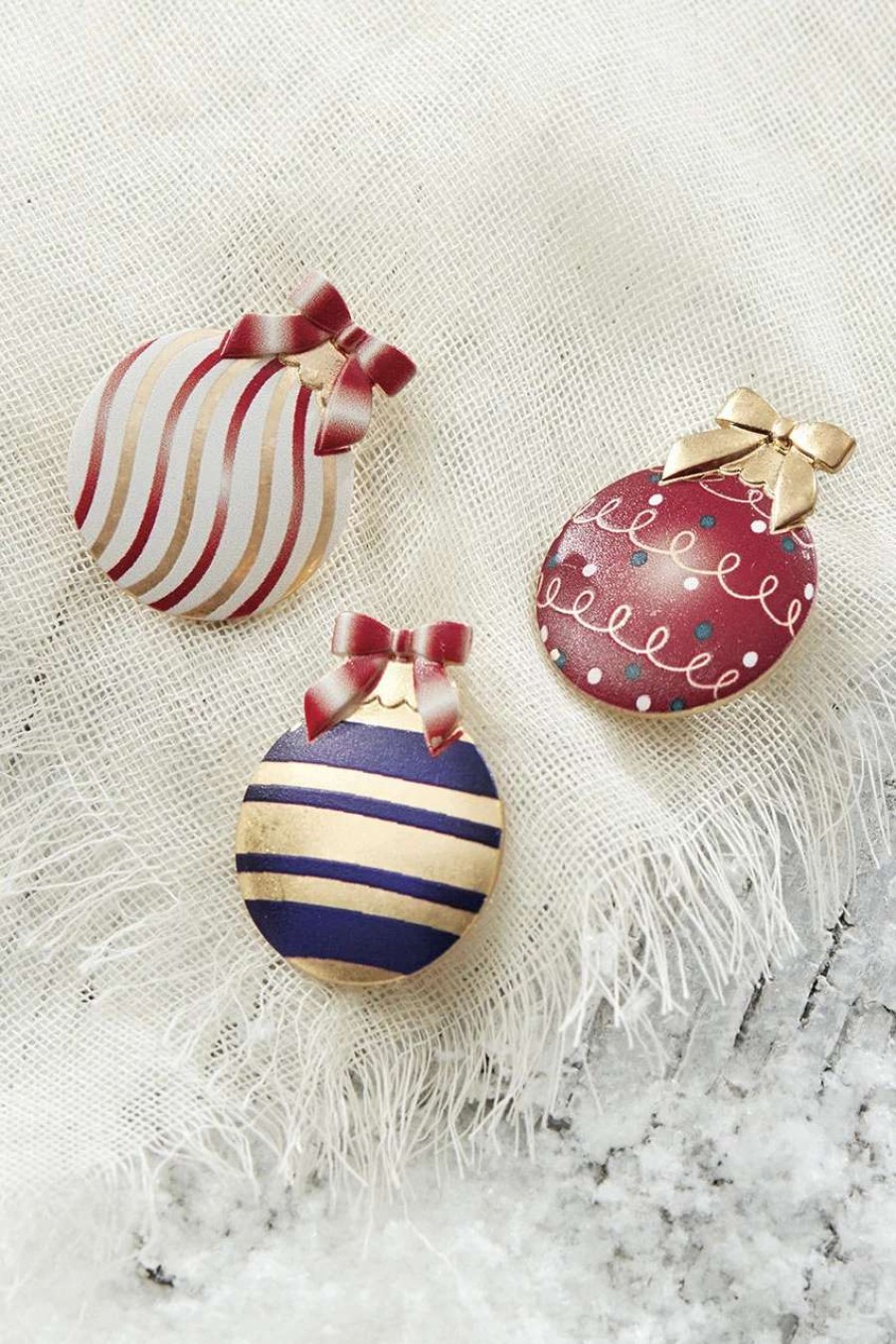 Accessories & Home * | Festive Holiday Pins